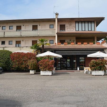 Hotel Pilotto Peschiera del Garda Exterior foto