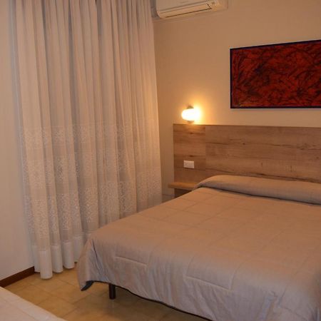 Hotel Pilotto Peschiera del Garda Exterior foto